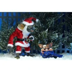 Gremlins 7" Santa Stripe & Gizmo By NECA -Spiderman Hanging Store Gremlins Figure Santa Stripe and Gizmo Model 85223.1710780864