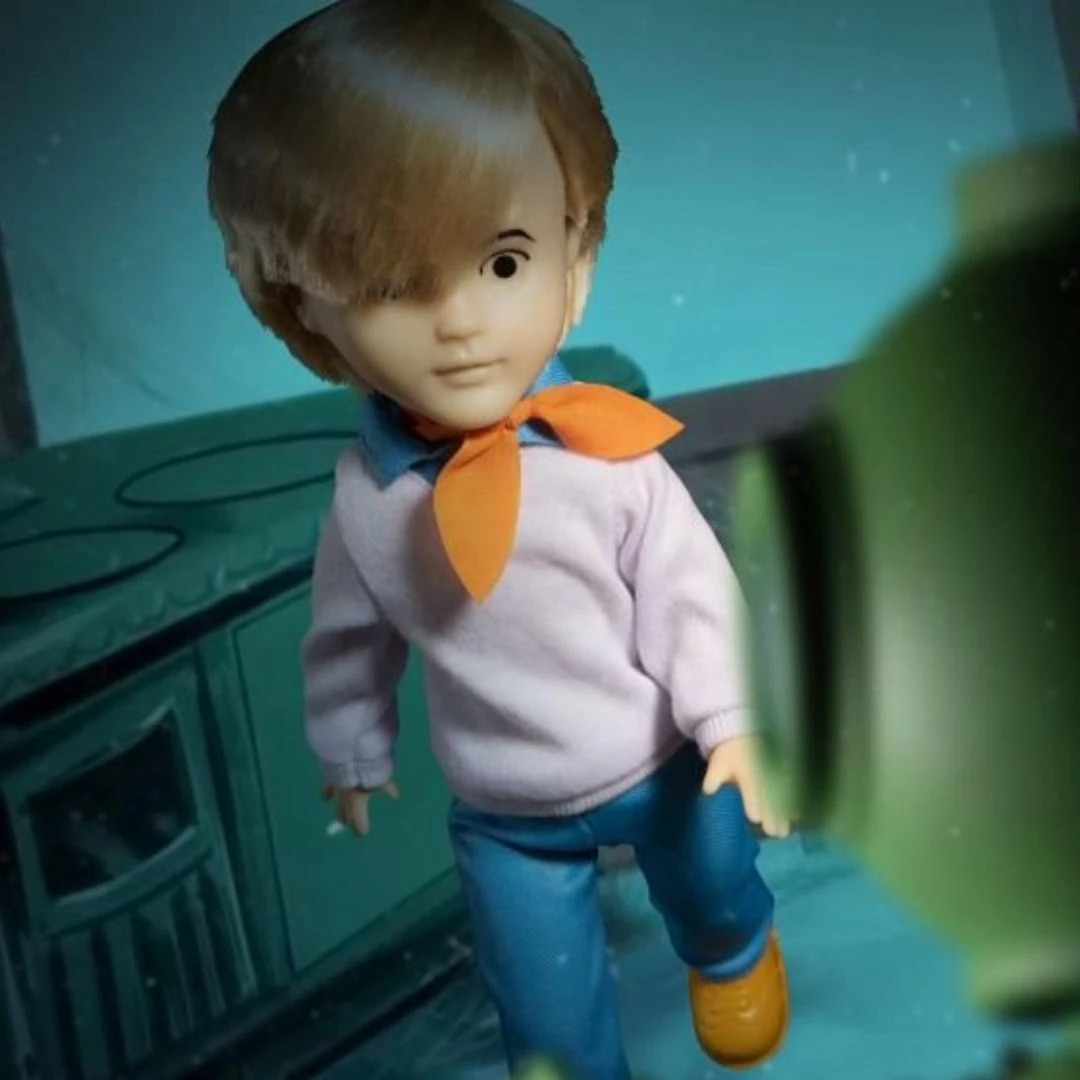 Living Dead Doll Present Scooby-Doo Fred Action Figure 5 Living Dead Doll Present Scooby-Doo Fred Action Figure - Image 3